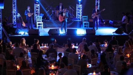 Pavlo: Live in Santorini: asset-mezzanine-16x9